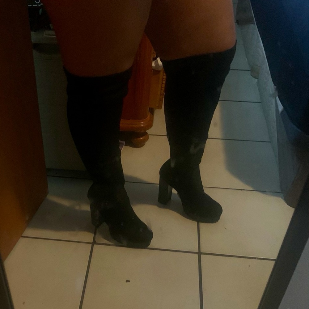 Over the knee boots BRAND NEW